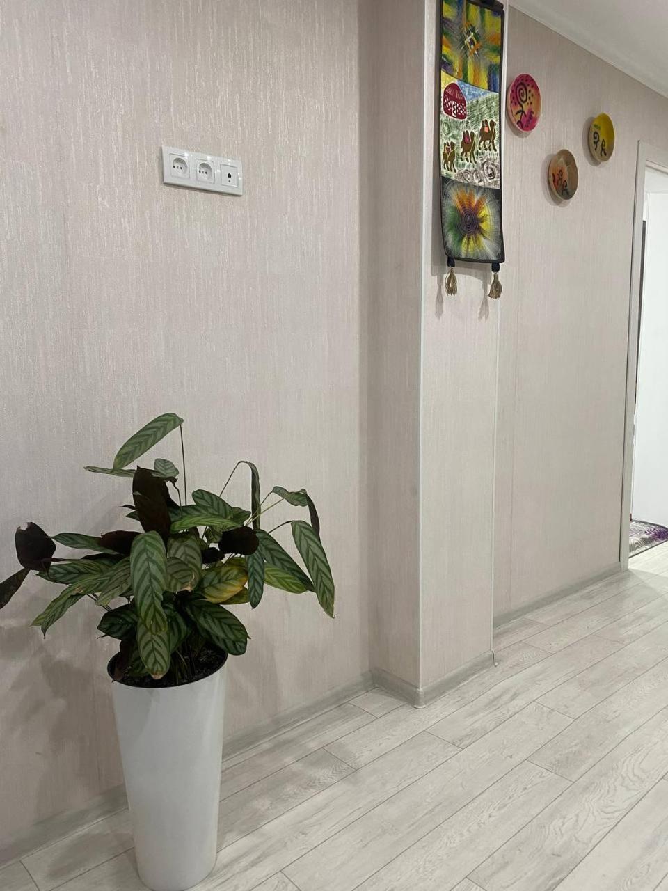 Bulak Hotel Каракол Екстериор снимка