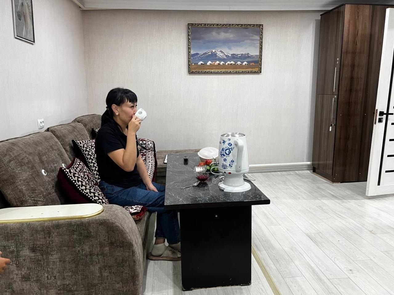 Bulak Hotel Каракол Екстериор снимка