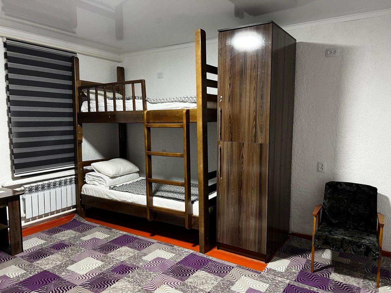 Bulak Hotel Каракол Екстериор снимка