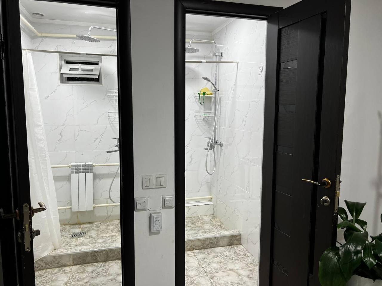 Bulak Hotel Каракол Екстериор снимка